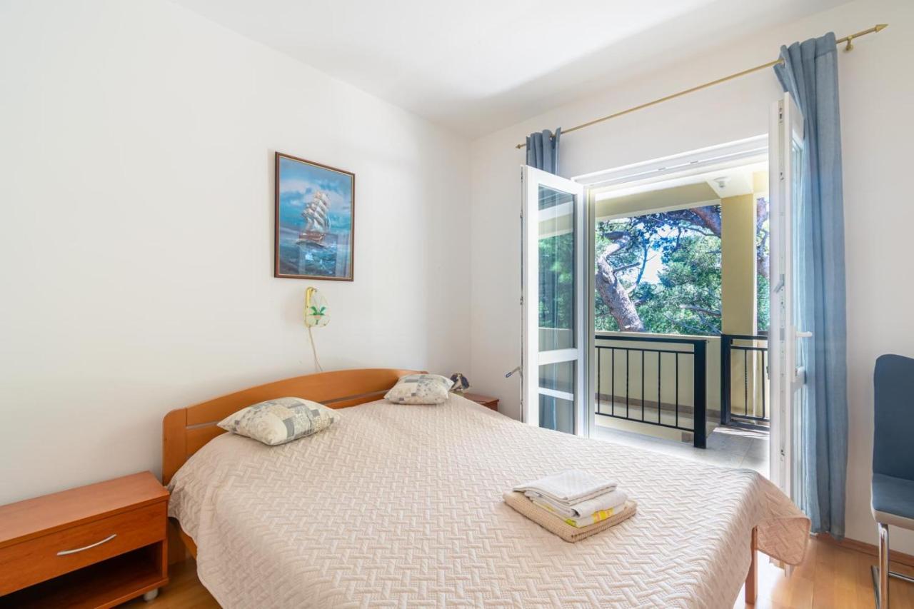Apartments By The Sea Lun, Pag - 19358 룬 외부 사진