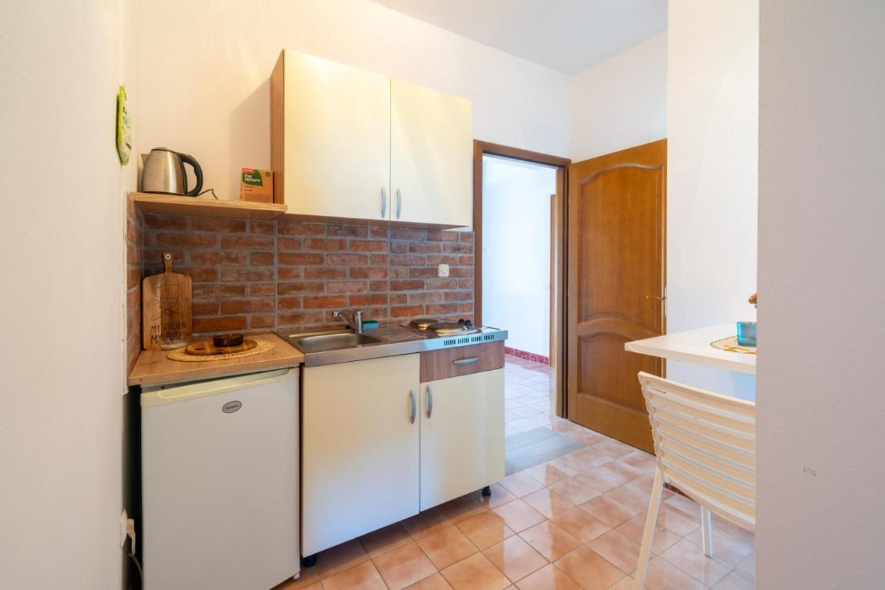 Apartments By The Sea Lun, Pag - 19358 룬 외부 사진
