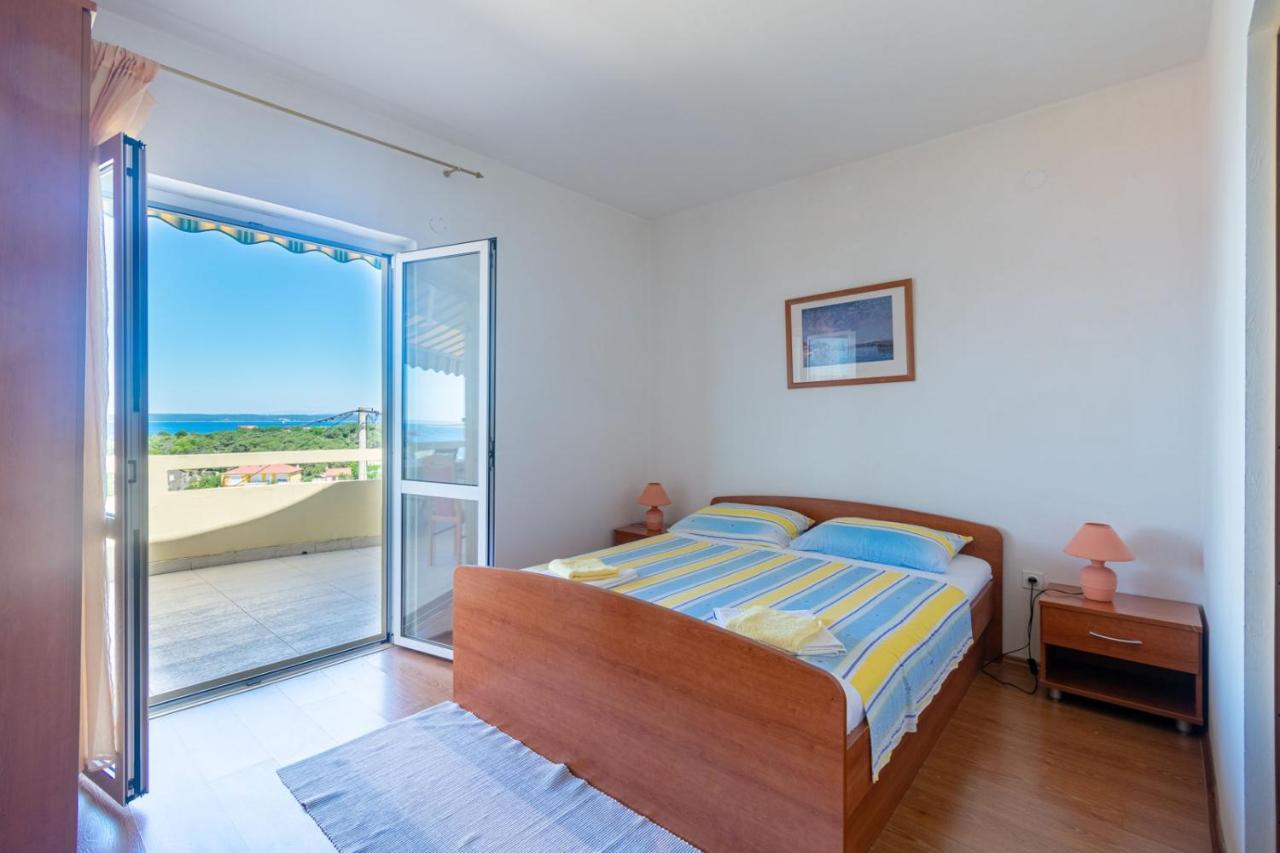 Apartments By The Sea Lun, Pag - 19358 룬 외부 사진