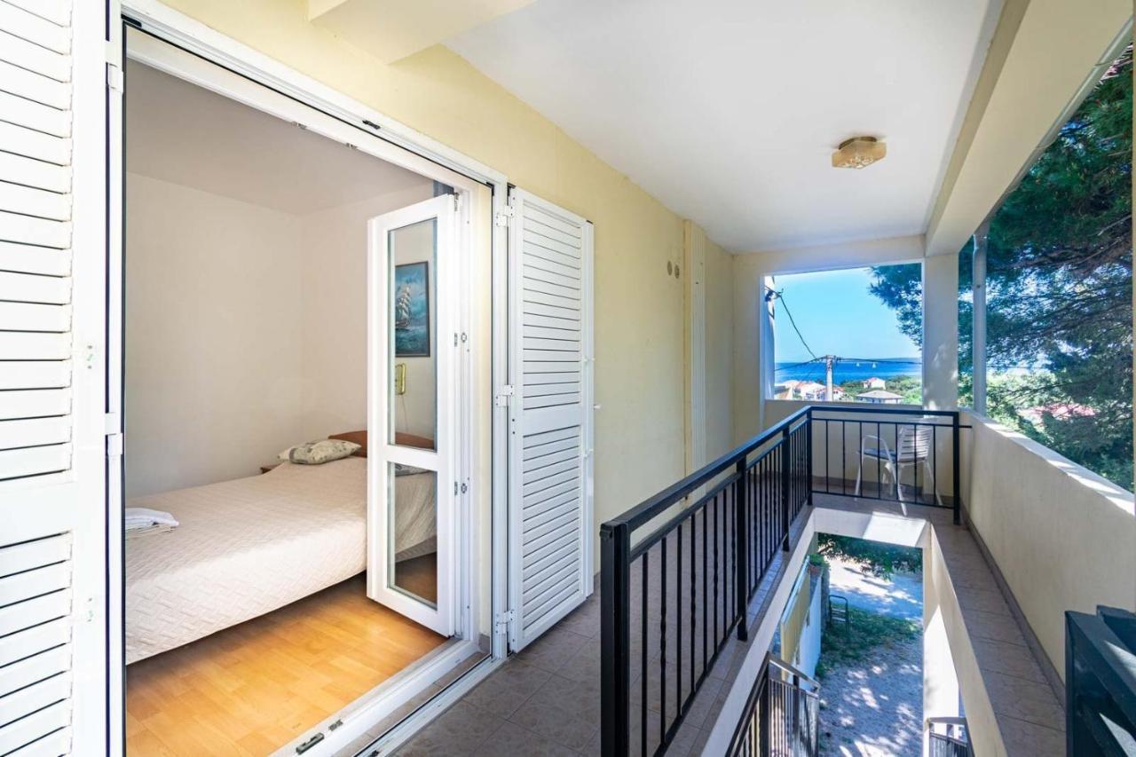 Apartments By The Sea Lun, Pag - 19358 룬 외부 사진