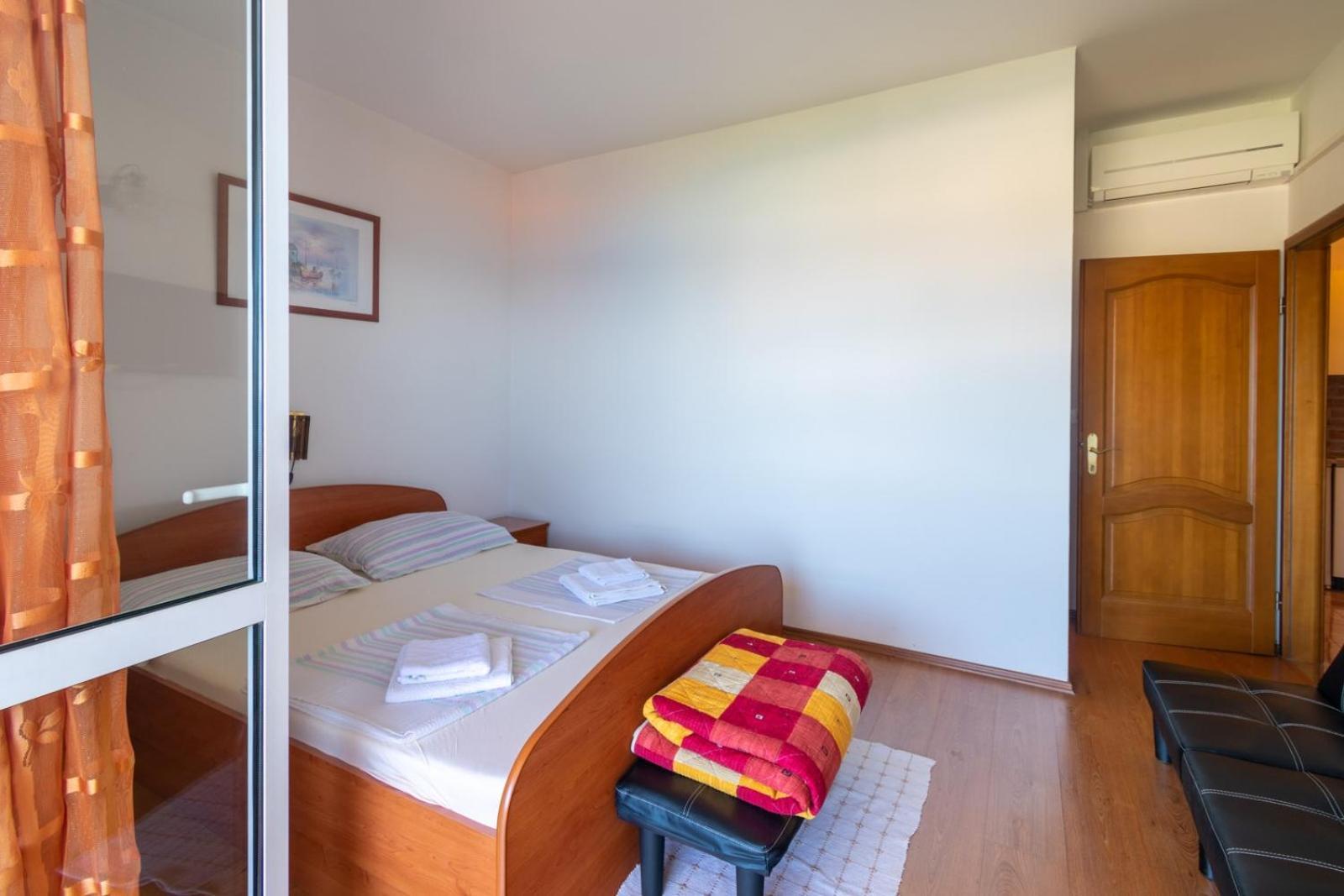 Apartments By The Sea Lun, Pag - 19358 룬 객실 사진